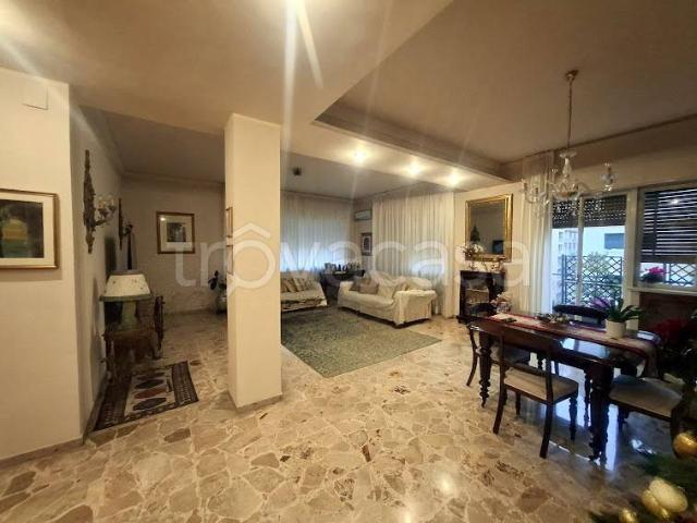 Appartamento in affitto a Catania viale Vittorio Veneto, arredato, luminoso, balcone TrovaCasa
