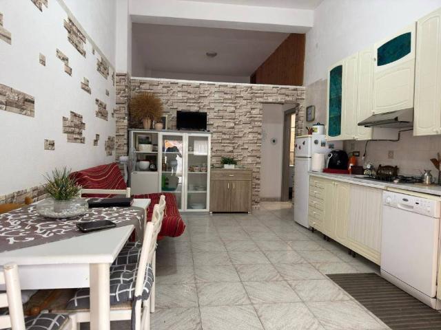 Appartamento in affitto a Catanzaro via Giambattista Madia, arredato, ristrutturato, zona residenziale TrovaCasa