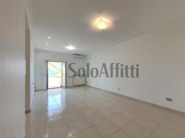 Appartamento in affitto a Catanzaro via Domenico Marincola Pistoia, 115, non arredato/vuoto, riscaldamento autonomo, vista panoramica TrovaCasa