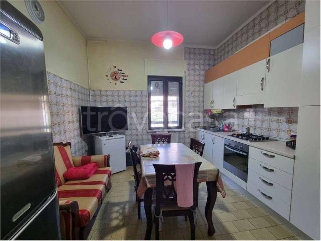 Appartamento in affitto a Catanzaro via Livorno, arredato, cucina abitabile, box doccia TrovaCasa