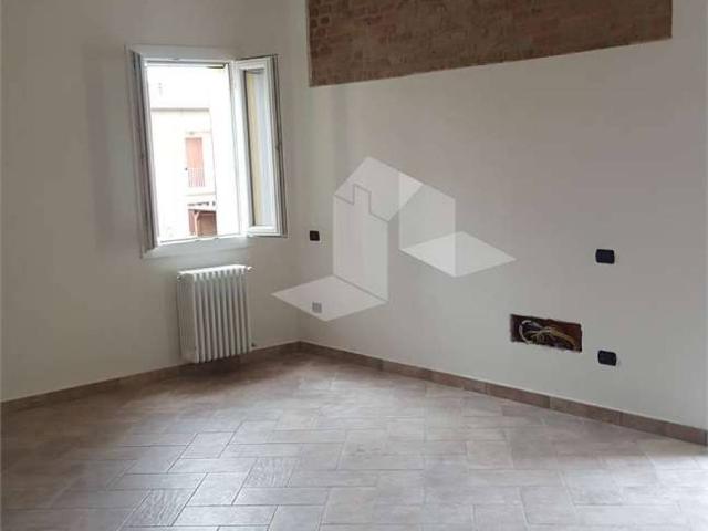 Appartamento in affitto a Cavriago, non arredato/vuoto, posto auto, travi a vista TrovaCasa