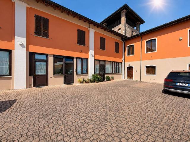 Appartamento in affitto a Cazzago San Martino BS