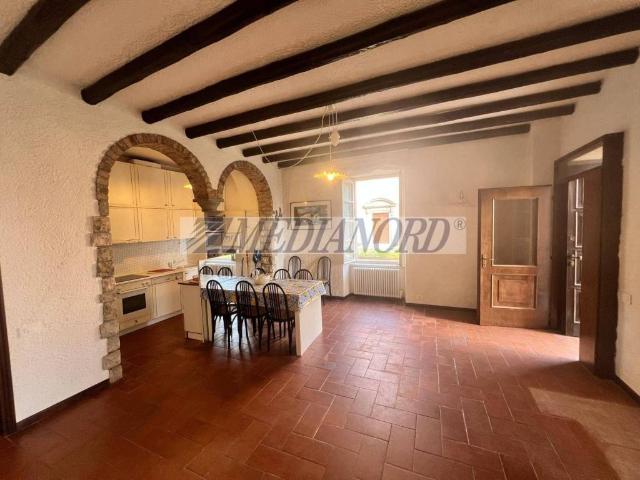 Appartamento in affitto a Cenate Sotto cenate sotto, box, parzialmente arredato, travi a vista TrovaCasa