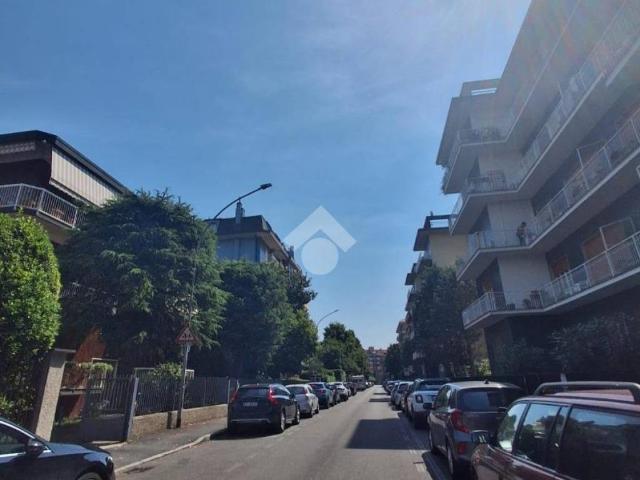 Appartamento in affitto a Cesano Boscone MI