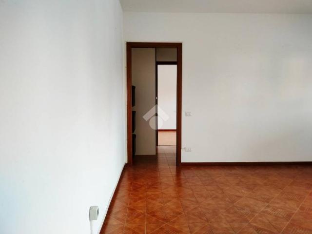 Appartamento in affitto a Cesano Boscone via Gioacchino Rossini, parzialmente arredato, ascensore, libero subito TrovaCasa