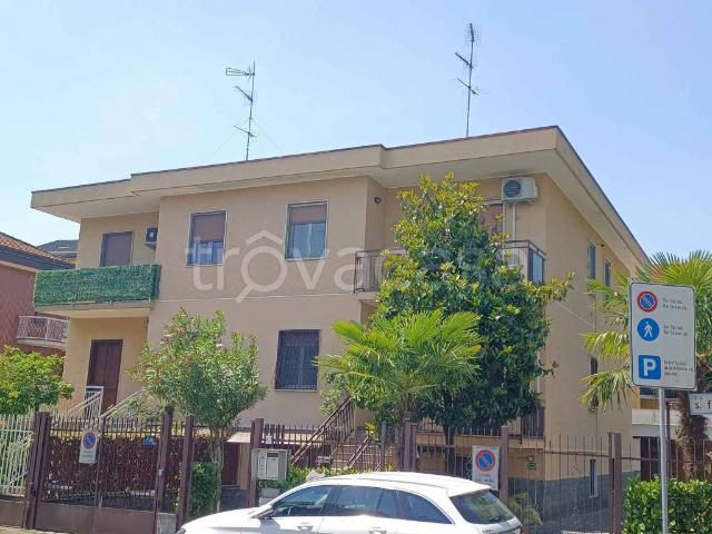 Appartamento in affitto a Cesano Boscone via San Francesco d'Assisi, 45, riscaldamento autonomo, parzialmente arredato, ultimo piano TrovaCasa