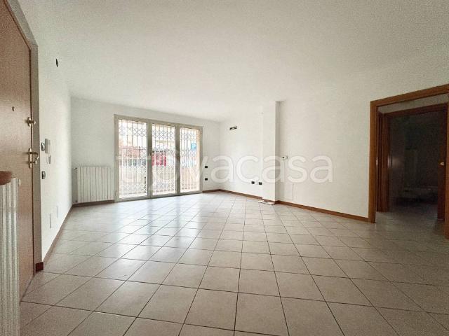 Appartamento in affitto a Cernusco sul Naviglio via g. Ambrosoli 12, non arredato/vuoto, box, terrazzo TrovaCasa