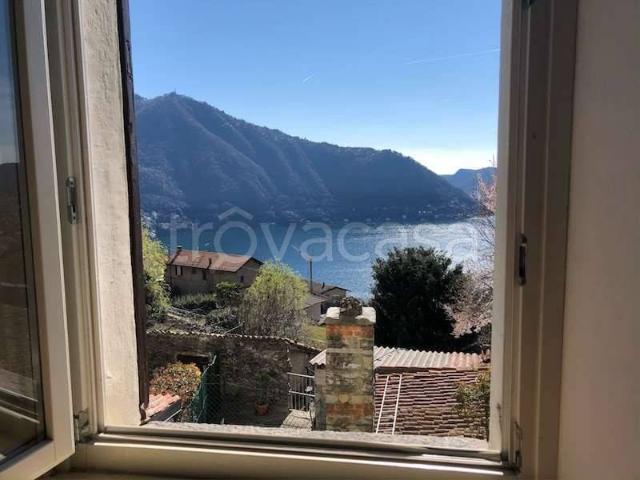 Appartamento in affitto a Cernobbio, arredato, riscaldamento autonomo, vista lago TrovaCasa
