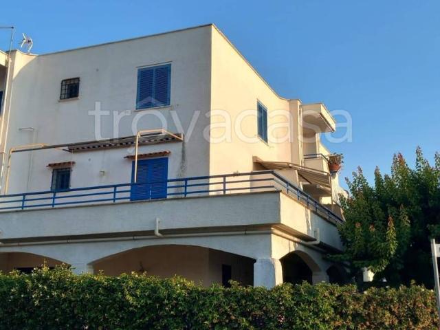 Appartamento in affitto a Cerveteri via Gabriele Marini, arredato, terrazzo, piscina condominiale TrovaCasa