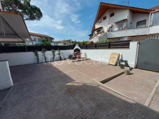 Appartamento in affitto a Cerveteri via Dante Travagliati, 118, arredato, giardino privato, angolo cottura TrovaCasa