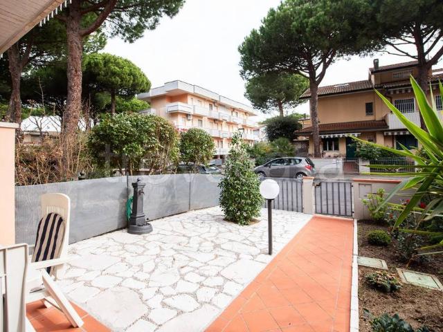Appartamento in affitto a Cervia via Teseo, arredato, giardino privato, posto auto TrovaCasa