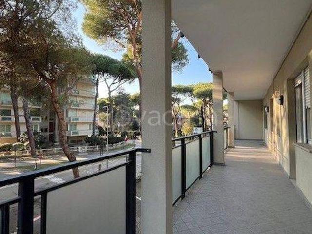 Appartamento in affitto a Cervia viale Damiano Chiesa, non arredato/vuoto, posto auto, box TrovaCasa