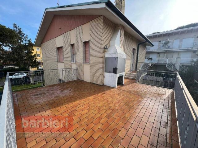 Appartamento in affitto a Cervia viale Solferino, 40, arredato, terrazzo, lavatrice TrovaCasa