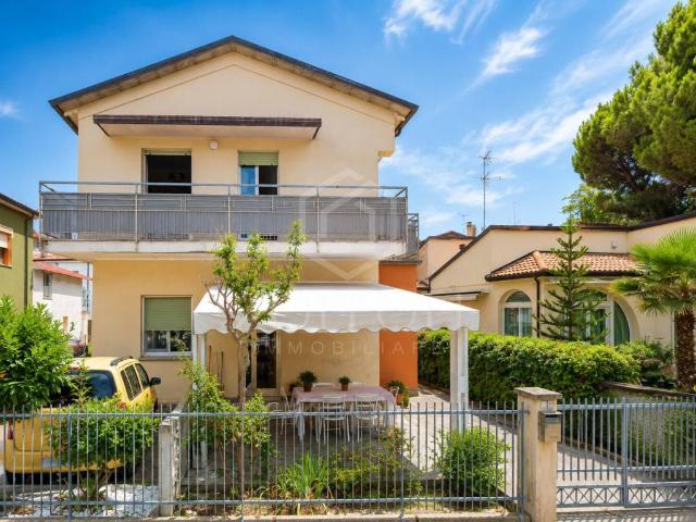 Appartamento in affitto a Cervia, arredato, giardino privato, posto auto TrovaCasa