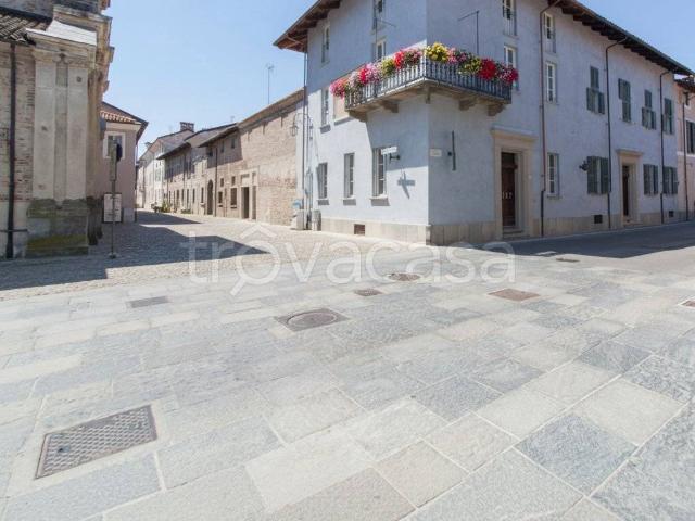 Appartamento in affitto a Cherasco via Giuseppe Garibaldi, 6, arredato, nuova costruzione, riscaldamento autonomo TrovaCasa