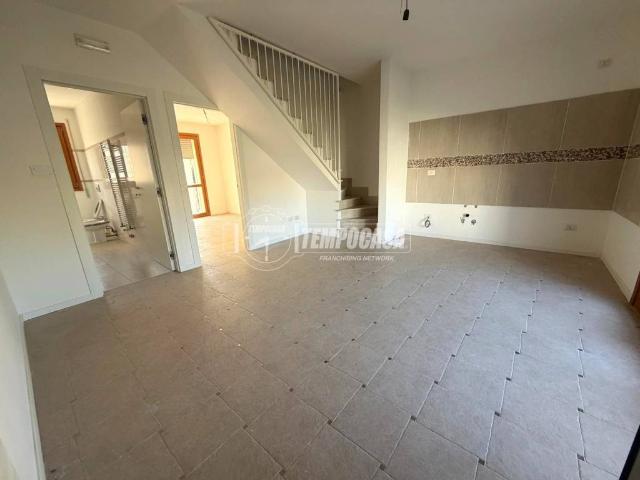 Appartamento in affitto a Chioggia, non arredato/vuoto, box, luminoso TrovaCasa