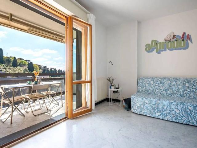 Appartamento in affitto a Chiavari via Lino Perissinotti, centrale, lungomare, vista aperta TrovaCasa