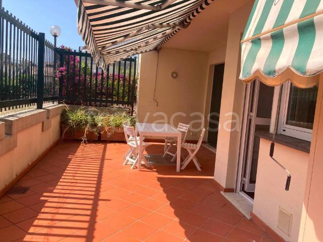 Appartamento in affitto a Chiavari via Privata Nicolò Paganini, arredato, giardino privato, box TrovaCasa