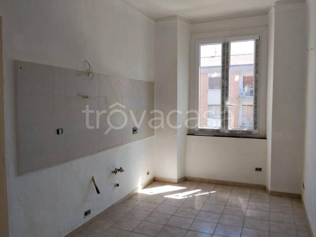 Appartamento in affitto a Chivasso via Giuseppe Borla, non arredato/vuoto, terrazzo, riscaldamento autonomo TrovaCasa