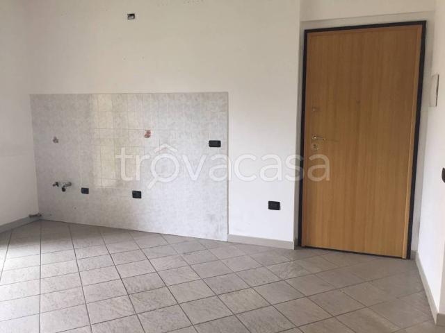 Appartamento in affitto a Cinisello Balsamo via Robecco, 81, non arredato/vuoto, cucina a vista TrovaCasa