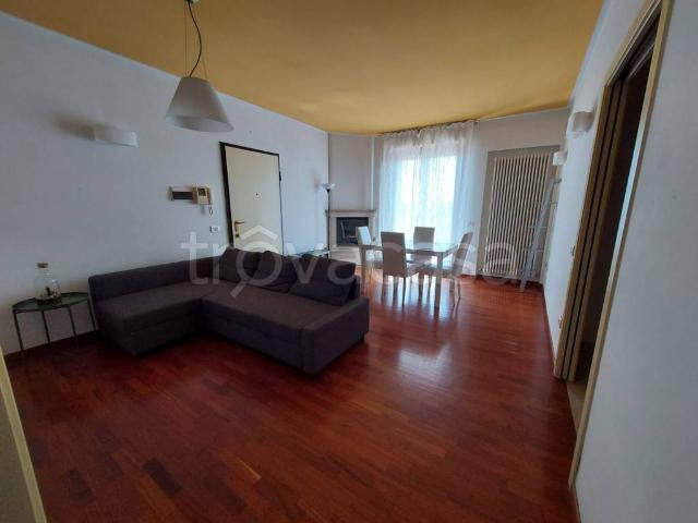 Appartamento in affitto a Civitanova Marche via Alessandro Manzoni, arredato, box, terrazzo TrovaCasa