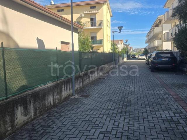 Appartamento in affitto a Civitanova Marche via Martiri di Belfiore, 94, arredato, giardino privato, posto auto TrovaCasa
