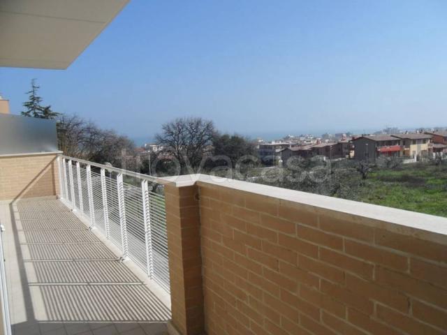Appartamento in affitto a Civitanova Marche via Marco Polo, arredato, posto auto, vista mare TrovaCasa