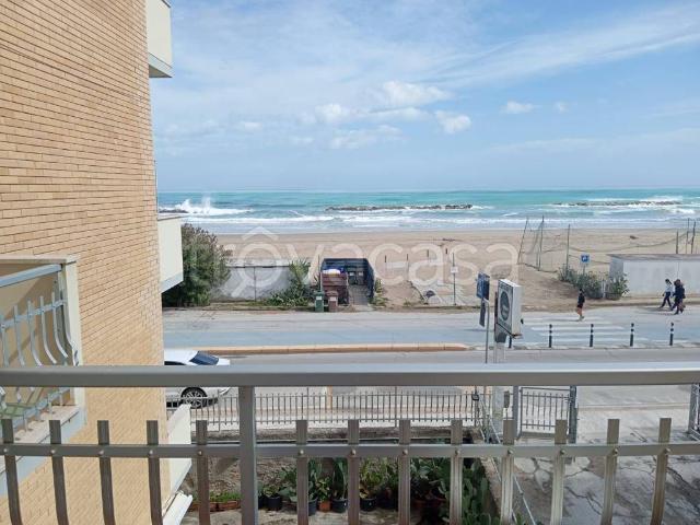 Appartamento in affitto a Civitanova Marche viale 4 Novembre, 22, arredato, posto auto, fronte mare TrovaCasa