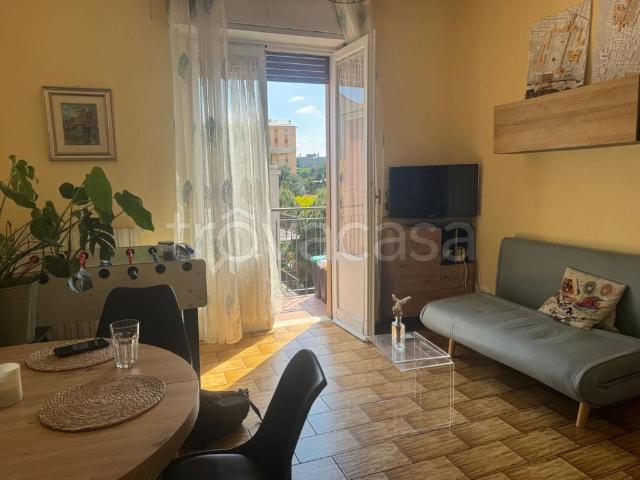 Appartamento in affitto a Cologno Monzese via 4 Novembre, 16, arredato, vicinanze negozi, balcone TrovaCasa