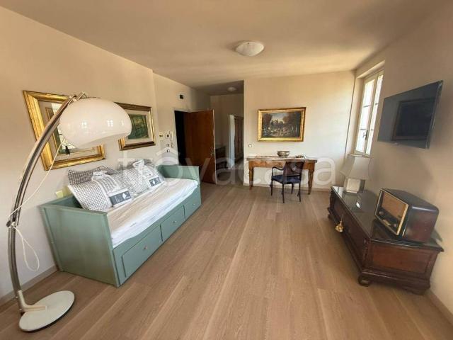 Appartamento in affitto a Colico piazza Garibaldi 24, non arredato/vuoto, vista lago, ristrutturato TrovaCasa
