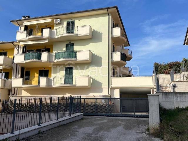 Appartamento in affitto a Colli del Tronto, non arredato/vuoto, posto auto, box TrovaCasa