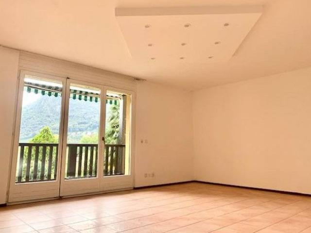 Appartamento in Affitto a Collina d'Oro