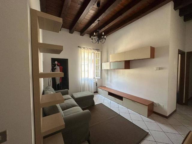 Appartamento in affitto a Como CO