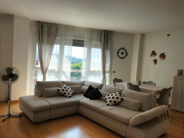 Appartamento in affitto a Como CO