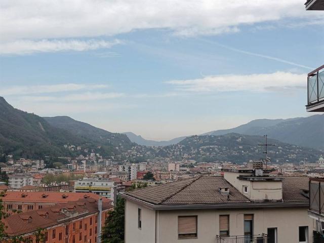 Appartamento in affitto a Como CO