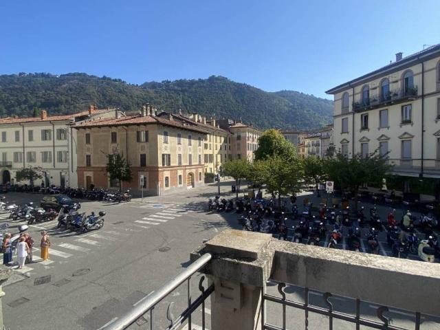 Appartamento in affitto a Como CO