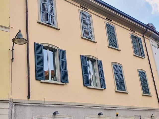 Appartamento in affitto a Como CO