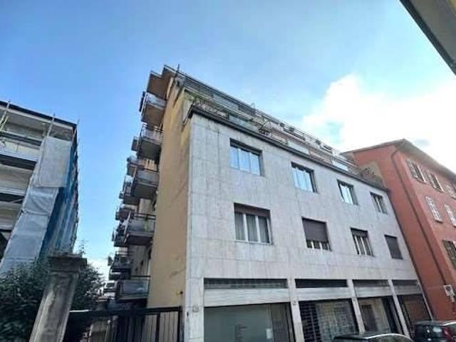 Appartamento in affitto a Como CO
