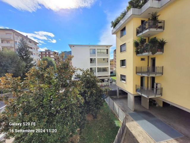 Appartamento in affitto a Como CO