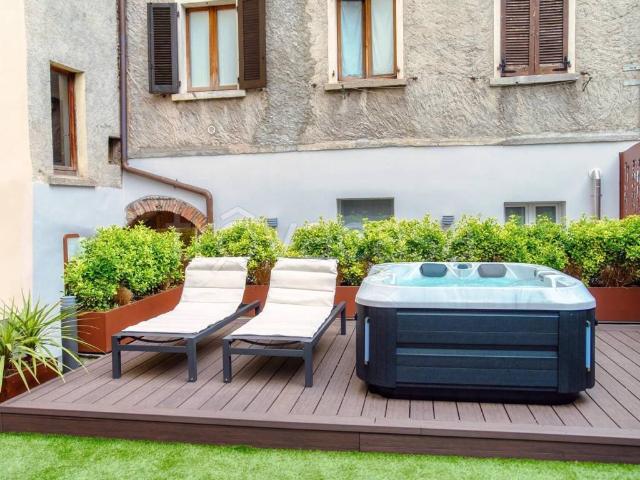 Appartamento in affitto a Como, arredato, giardino privato, terrazzo TrovaCasa