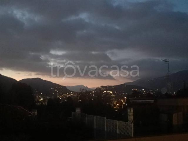Appartamento in affitto a Como, non arredato/vuoto, ascensore, panoramica TrovaCasa