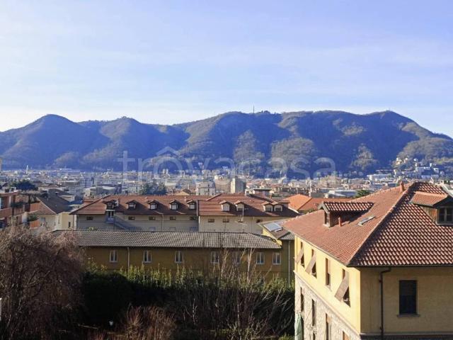 Appartamento in affitto a Como, non arredato/vuoto, parzialmente arredato, ristrutturato TrovaCasa