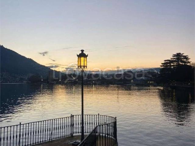Appartamento in affitto a Como via Museo Giovio, 1, arredato, ascensore, luminoso TrovaCasa