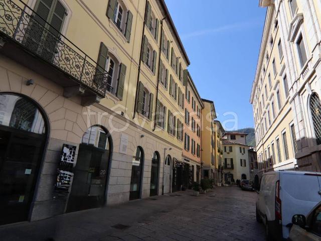 Appartamento in affitto a Como via Francesco Muralto, 7, arredato, ascensore TrovaCasa