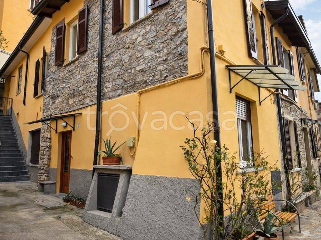 Appartamento in affitto a Como via Giovanni Bertacchi, arredato, luminoso, cucina a vista TrovaCasa