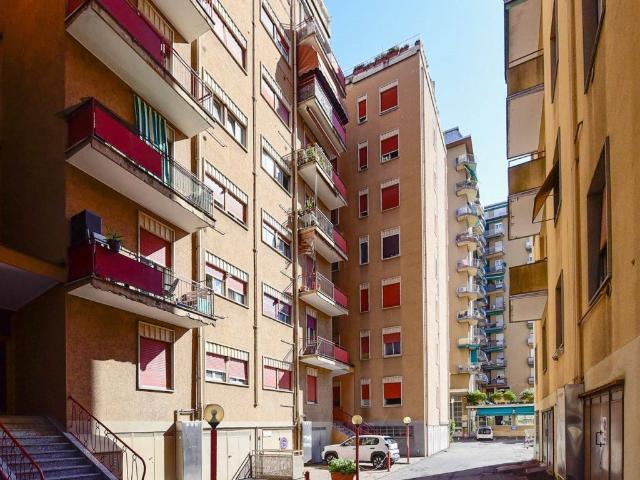 Appartamento in affitto a Como via Palestro, arredato, ascensore, balcone TrovaCasa