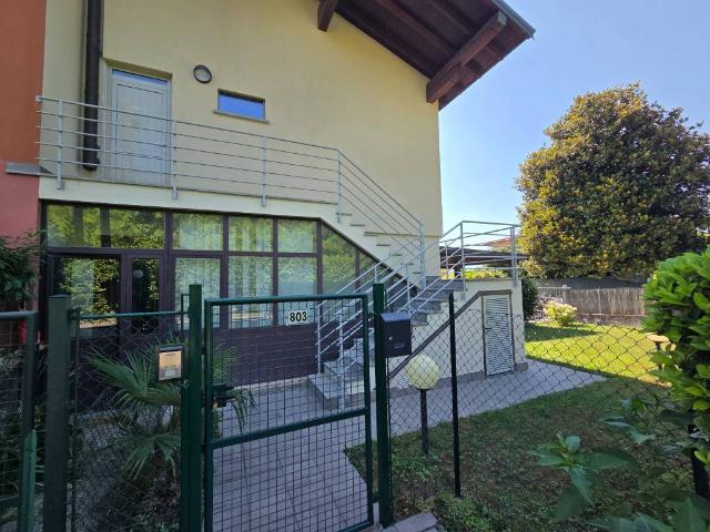 Appartamento in affitto a Comabbio VA