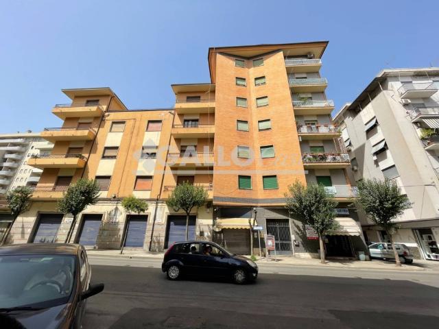 Appartamento in affitto a Cosenza, 100mq AG3 3166