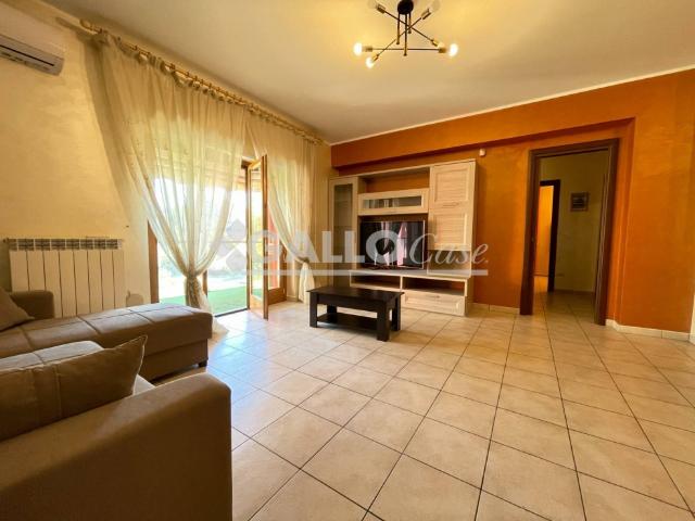 Appartamento in affitto a Cosenza, 137mq AG3 8303