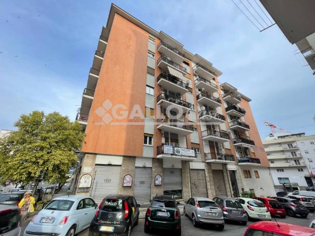 Appartamento in affitto a Cosenza, 165mq AG3 8528